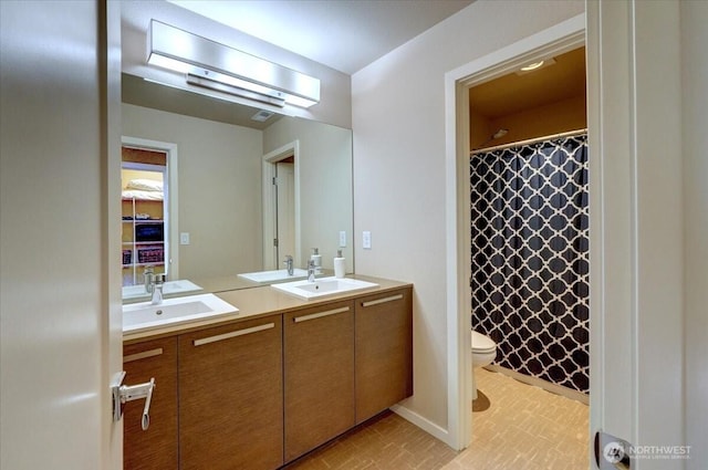 13406 SE 262nd St, Kent, WA 98042 - full bath with toilet, double vanity, and curtained shower