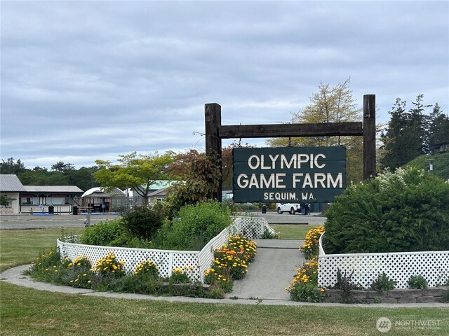 9999 Thornton Dr, Sequim, WA 98382
