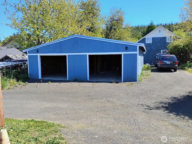 view of detached garage