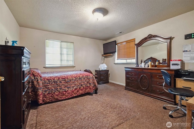 237 Reeds Rd, Touchet, WA 99360 - bedroom with carpet flooring, a textured ceiling, and a desk
