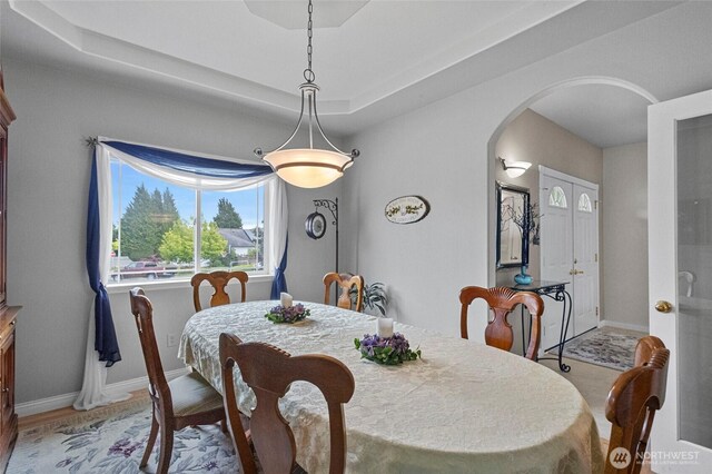 2557 Captains Ct, Ferndale, WA 98248 - dining room with arched walkways and baseboards