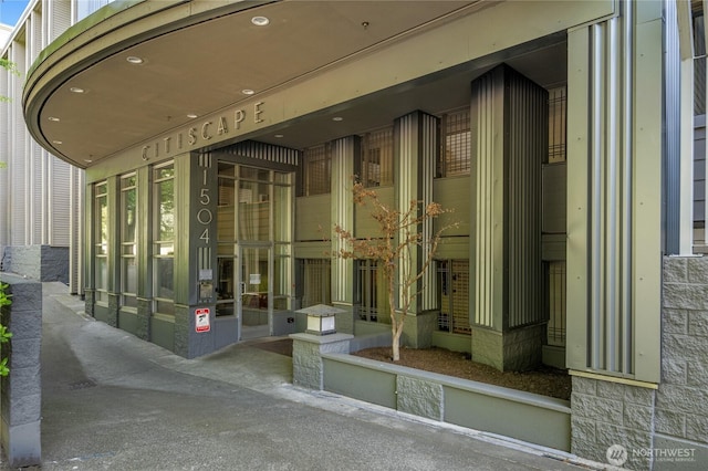 1504 Aurora Ave N Unit 407, Seattle, WA 98109 - property entrance