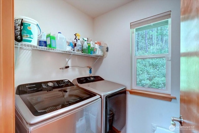 9535 Olalla Valley Rd SE, Port Orchard, WA 98367 - washroom featuring washing machine and dryer