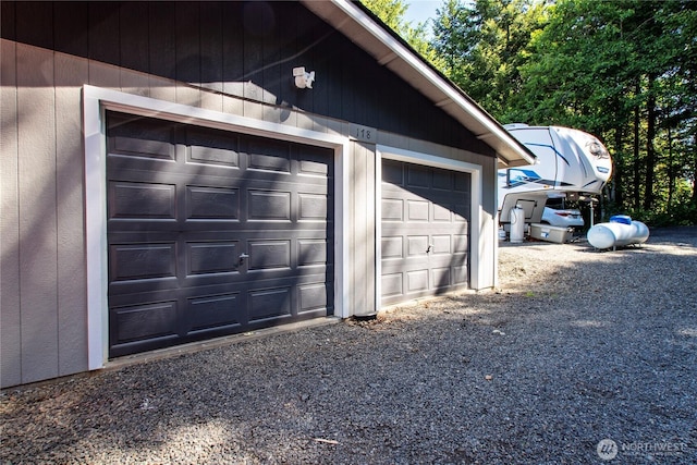178 Bear View Dr, Chehalis, WA 98532 - garage featuring driveway