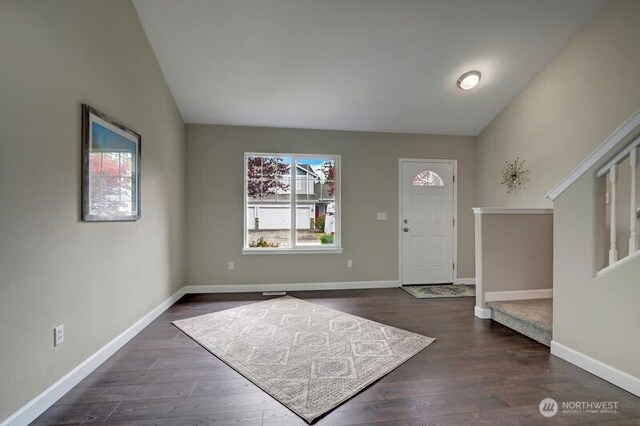 18631 10th Ave SE, Bothell, WA 98012 - foyer featuring healthy amount of natural light, dark wood-style flooring, baseboards, and lofted ceiling