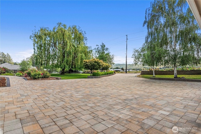 2060 5th St, Wenatchee, WA 98801 - view of property's community