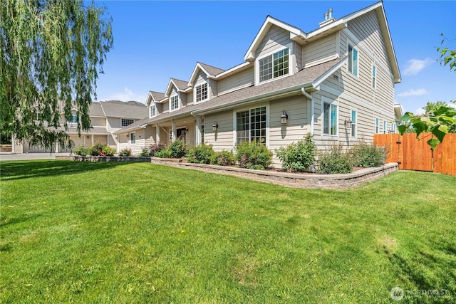 2060 5th St, Wenatchee, WA 98801 - view of front of property with a shingled roof