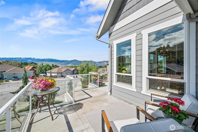 719 19th St NE, East Wenatchee, WA 98802 - balcony featuring a mountain view