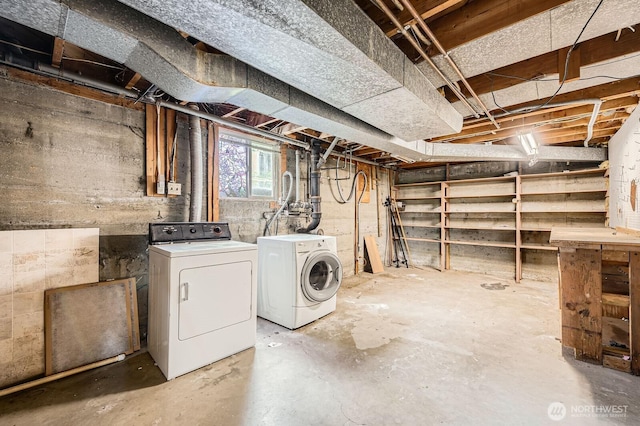 1204 S 229th St, Des Moines, WA 98198 - basement featuring independent washer and dryer
