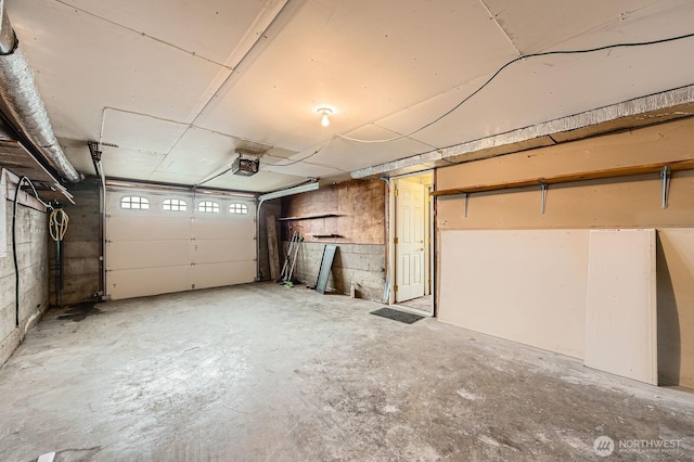 1204 S 229th St, Des Moines, WA 98198 - garage with a garage door opener