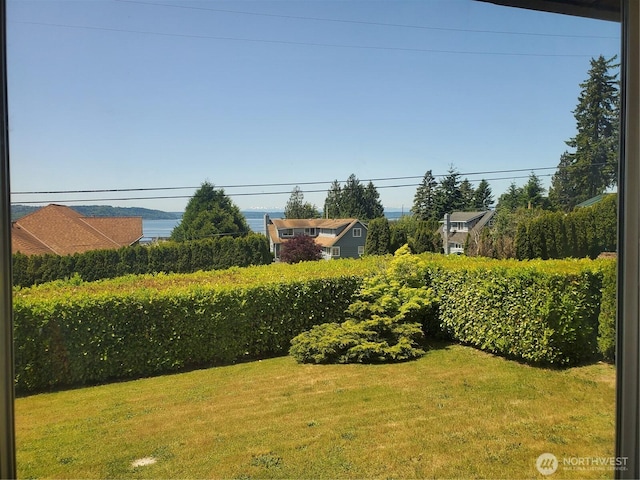 1204 S 229th St, Des Moines, WA 98198 - view of grassy yard