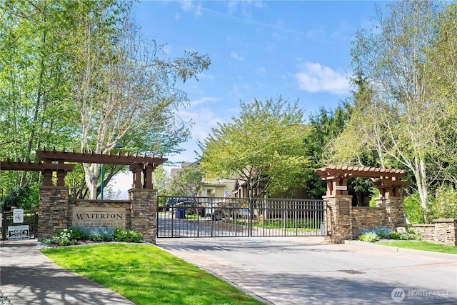 6611 Waterton Cir, Mukilteo, WA 98275 - gate with fence and a pergola
