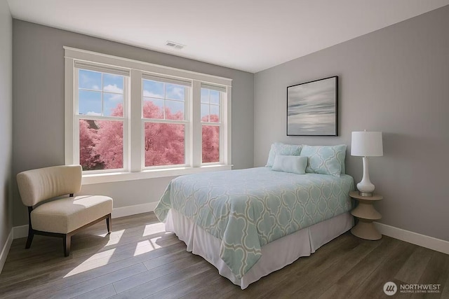 6611 Waterton Cir, Mukilteo, WA 98275 - bedroom featuring baseboards and wood finished floors