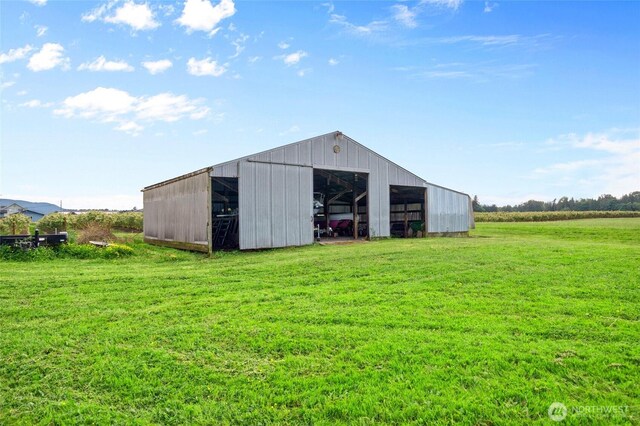 6515 Lawrence Rd, Everson, WA 98247 - view of pole building with a yard