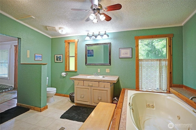 472 Iris Ln, Camano Island, WA 98282 - bathroom featuring a textured ceiling, crown molding, a textured wall, a jetted tub, and a ceiling fan