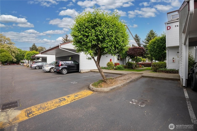 701 5th Ave S Unit C105, Kent, WA 98032 - view of partially covered parking lot