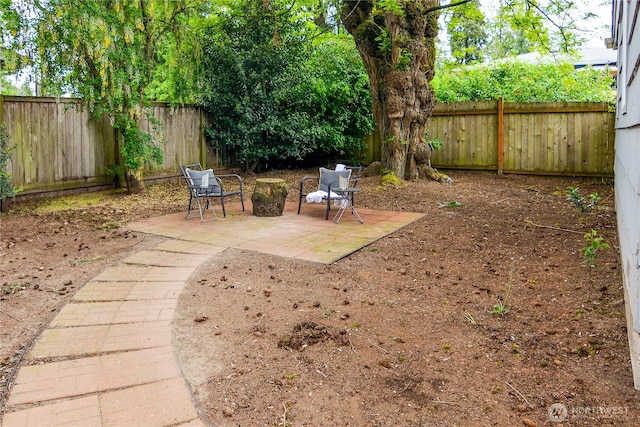 1917 NE 143rd St, Seattle, WA 98125 - fenced backyard with a patio