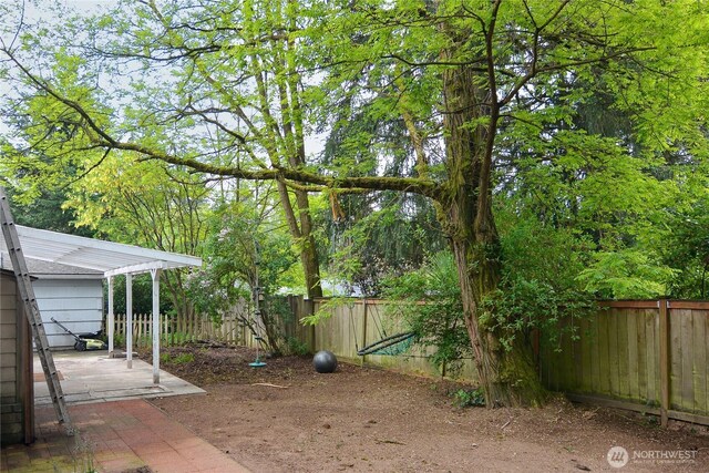 1917 NE 143rd St, Seattle, WA 98125 - fenced backyard featuring a patio
