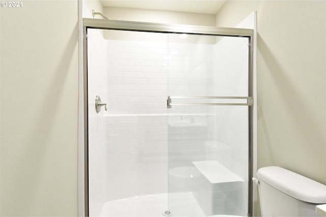 15326 NE 70th St, Vancouver, WA 98682 - bathroom with toilet and a stall shower