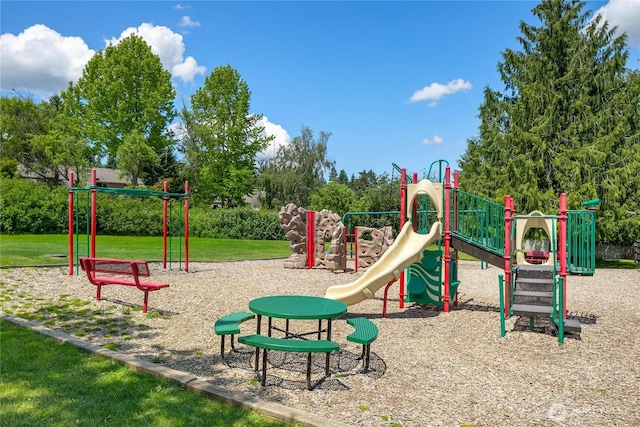 17905 NE 19th Pl, Bellevue, WA 98008 - view of communal playground