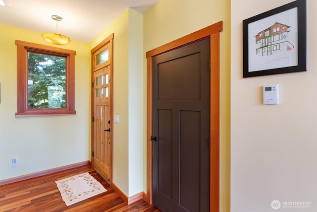 1433 Madison St, Port Townsend, WA 98368 - foyer entrance featuring wood finished floors and baseboards