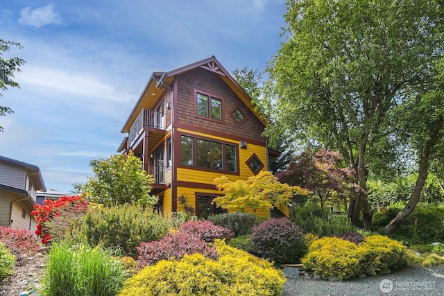 1433 Madison St, Port Townsend, WA 98368 - view of front of house with a balcony
