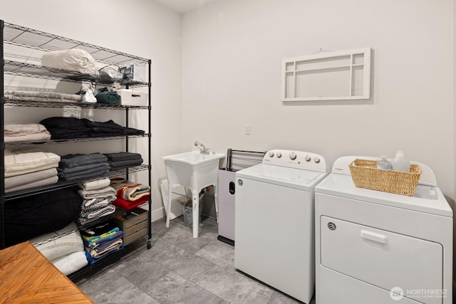 15403 127th Ave SE, Snohomish, WA 98290 - clothes washing area featuring washer and clothes dryer