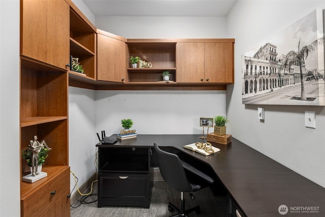 1840 25th Ave NE Unit 308, Issaquah, WA 98029 - office space with wood finished floors and built in study area