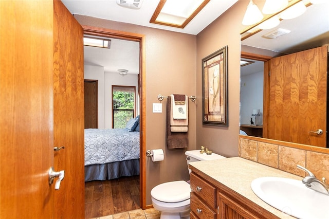 130 E Way To Tipperary St, Shelton, WA 98584 - ensuite bathroom with vanity and toilet