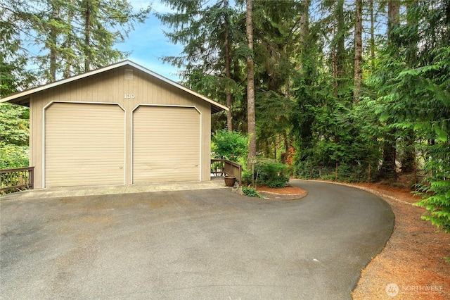 130 E Way To Tipperary St, Shelton, WA 98584 - view of detached garage