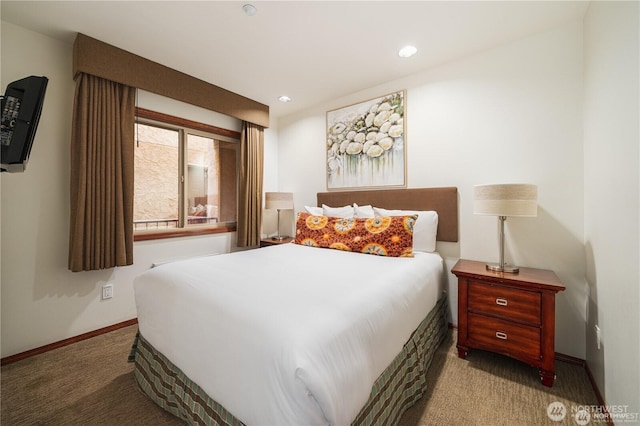 322 W W Woodin Ave Unit 523, Chelan, WA 98816 - bedroom featuring carpet, baseboards, and recessed lighting