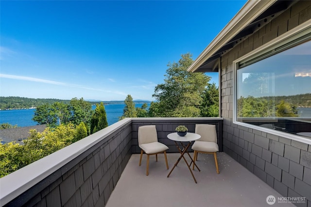 12045 Lakeside Pl NE, Seattle, WA 98125 - balcony with a water view