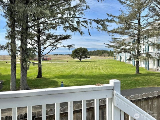 2615 Sea Crest Ave N, Long Beach, WA 98631 - view of yard