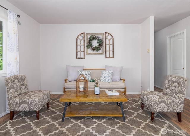 1138 W 17th, Port Angeles, WA 98363 - living area featuring wood finished floors and baseboards