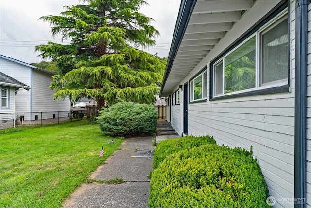 2404 Sumner Ave, Aberdeen, WA 98520 - view of yard