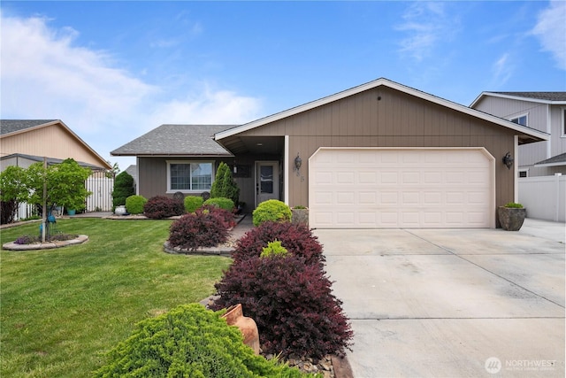 985 S 10th Ave, Othello, WA 99344 - single story home featuring an attached garage, driveway, and a shingled roof