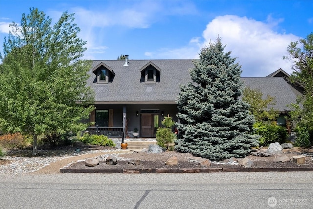 381 Pebble Beach Dr, Cle Elum, WA 98922 - view of front facade with covered porch and roof with shingles