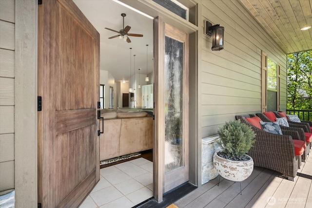 381 Pebble Beach Dr, Cle Elum, WA 98922 - porch featuring a ceiling fan