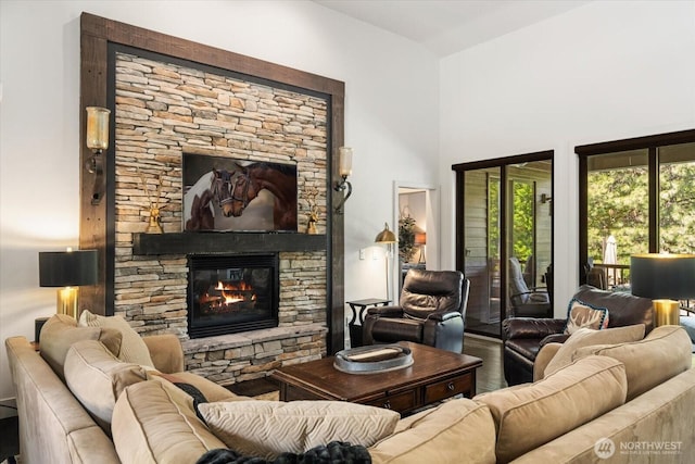 381 Pebble Beach Dr, Cle Elum, WA 98922 - living room with a stone fireplace