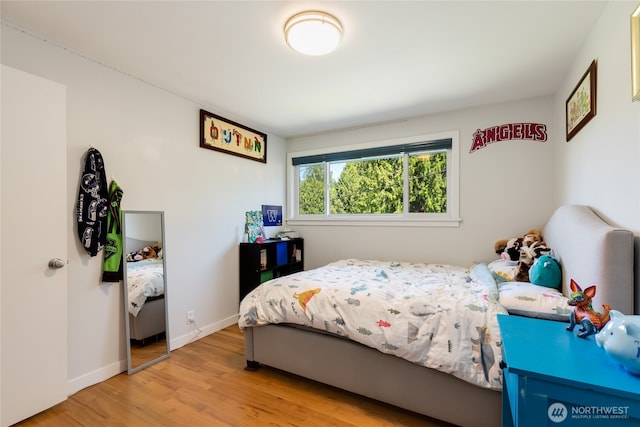 229 S 171st St, Burien, WA 98148 - bedroom with wood finished floors and baseboards