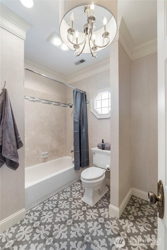 4217 Lakeridge Dr E, Lake Tapps, WA 98391 - full bathroom with a chandelier, crown molding, toilet, shower / bath combo, and baseboards