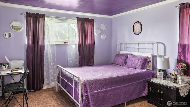 1102 E Elm St, Othello, WA 99344 - carpeted bedroom featuring crown molding