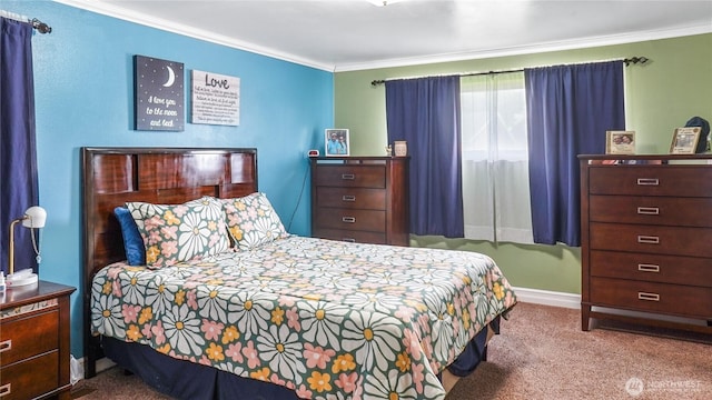 1102 E Elm St, Othello, WA 99344 - carpeted bedroom with crown molding and baseboards