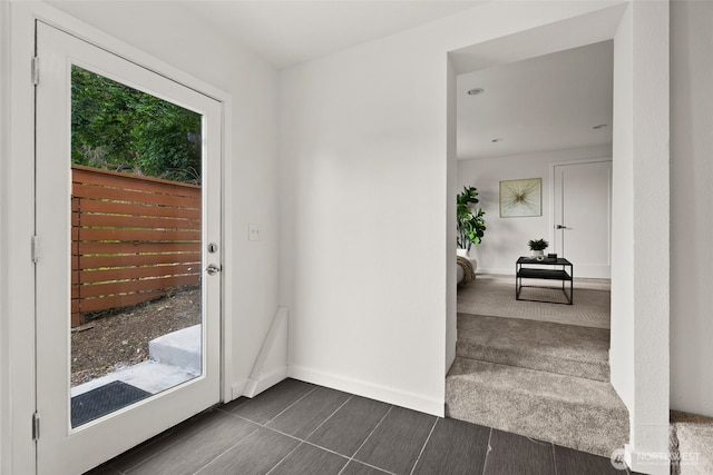 5903 19th Ave S, Seattle, WA 98108 - entryway featuring baseboards