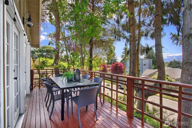7508 13th Ave SW, Seattle, WA 98106 - deck with outdoor dining space