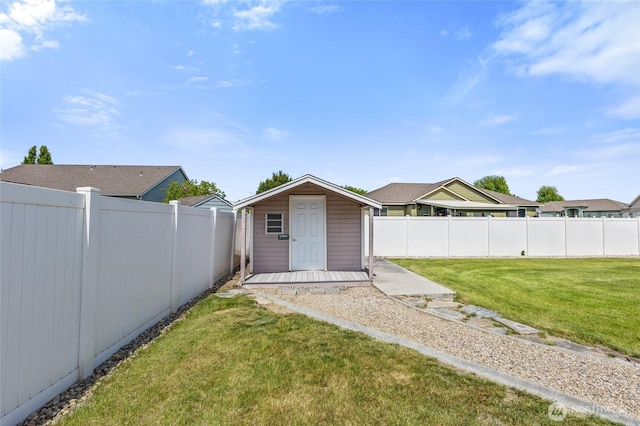 9488 SE Benjamin Way, Moses Lake, WA 98837 - view of yard featuring an outbuilding and a storage shed