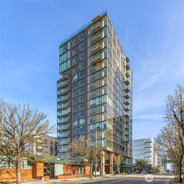 10232 NE 10th St Unit 506, Bellevue, WA 98004 - view of apartment building / complex