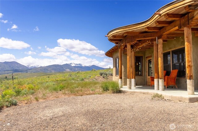 3B Johnny Haase Ln, Winthrop, WA 98862 - view of yard with a mountain view
