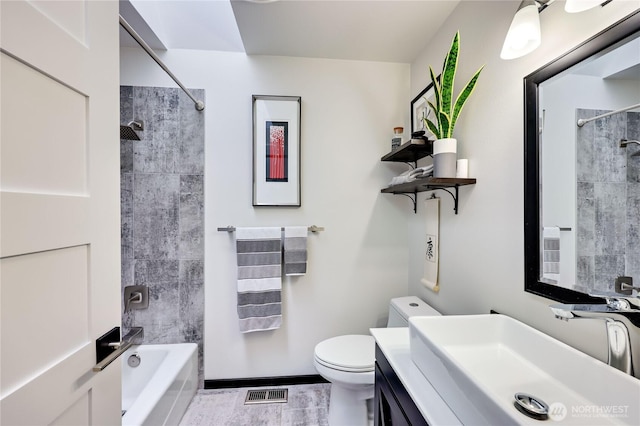 30 Hemlock Ct, Port Townsend, WA 98368 - full bathroom with bathtub / shower combination and vanity