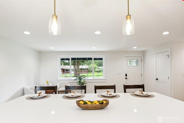 3598 Breeze Way NW, Bremerton, WA 98312 - dining area featuring recessed lighting